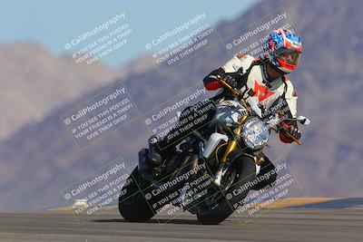 media/Oct-01-2023-SoCal Trackdays (Sun) [[4c570cc352]]/Turn 9 Set 1 (950am)/